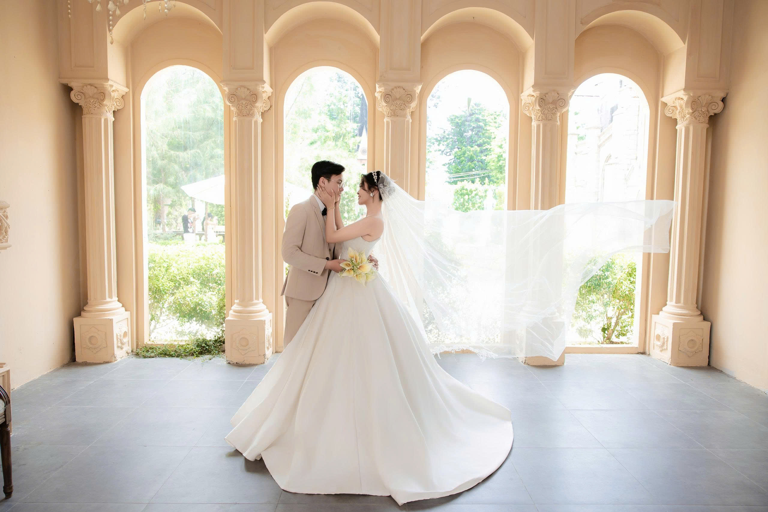 Thành Nghĩa và Ánh Ngân